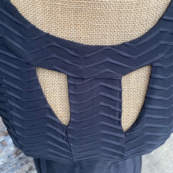 Little Black Dress - Picture 5 of 5